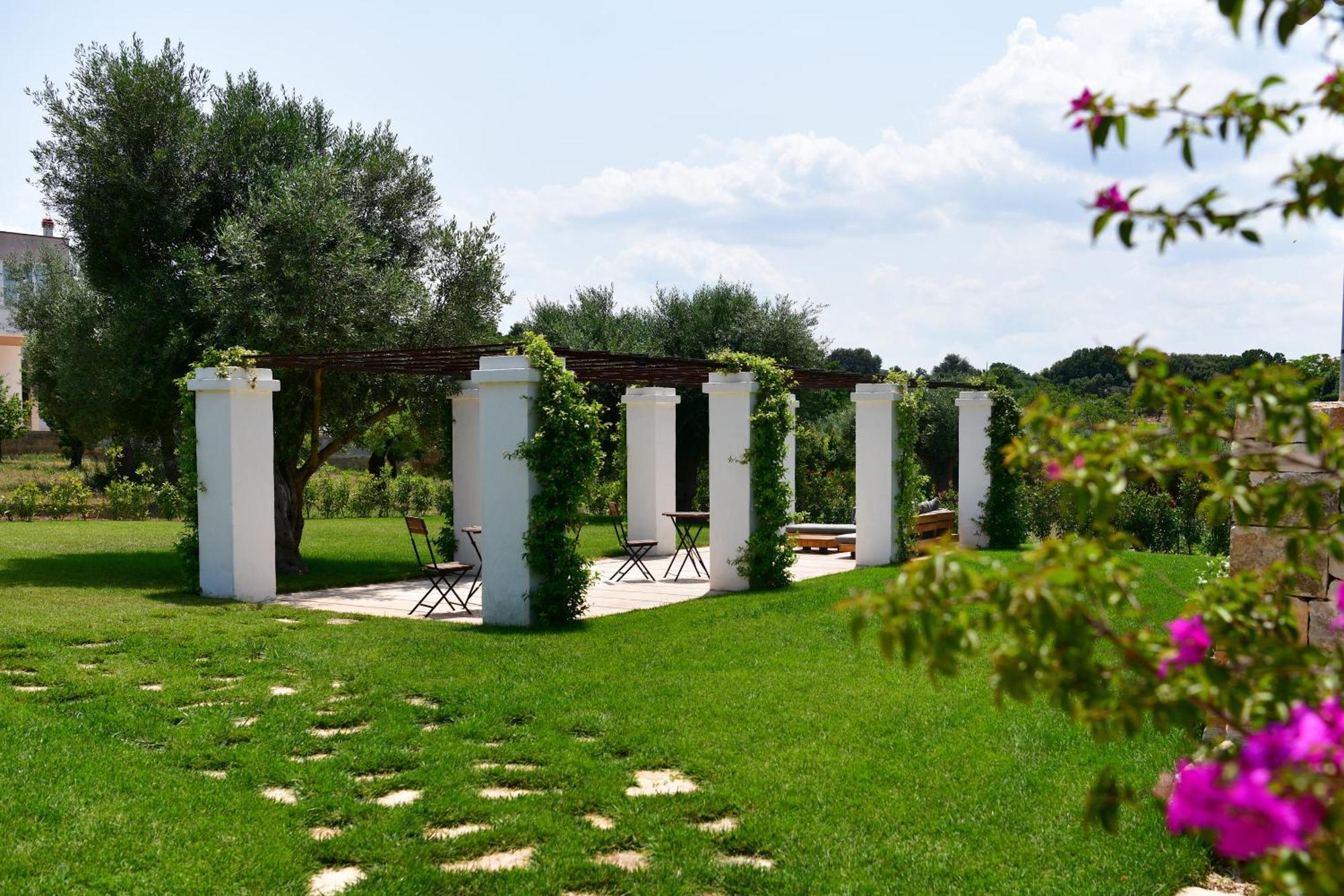 Il Trullo Bianco - Country House & Spa Кастелана Гроте Екстериор снимка